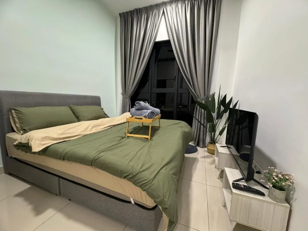 Trion 2, Klcc Trx Ikea At Chan Sow Lin, Kuala Lumpur By One Guesthouse 0*,