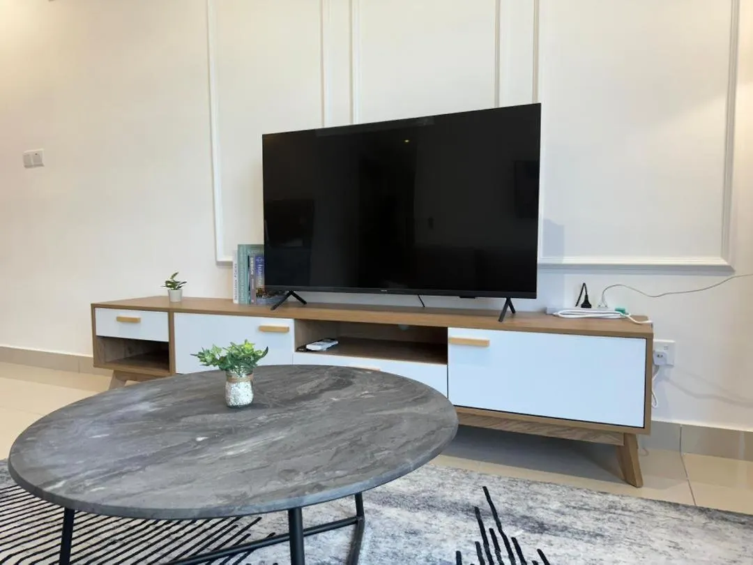 Trion 2, Klcc Trx Ikea At Chan Sow Lin, Kuala Lumpur By One Guesthouse 0*,
