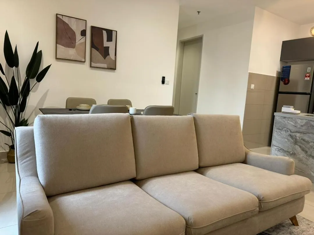 Апартаменты Trion 2, Klcc Trx Ikea At Chan Sow Lin, Kuala Lumpur By One Guesthouse